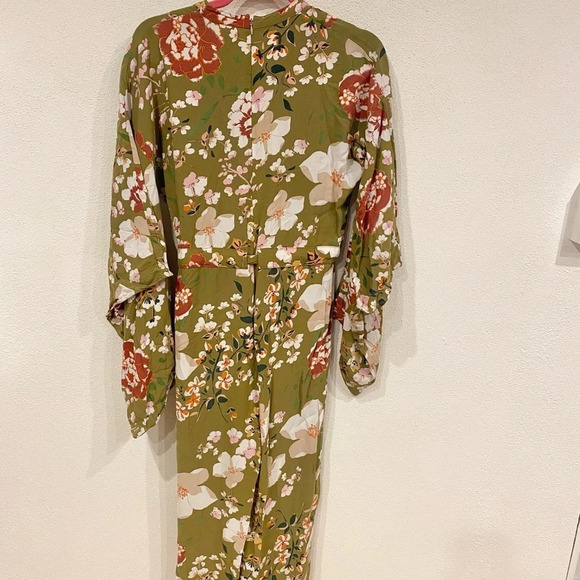 ByTiMo Floral Jumpsuit Size Small EUC - Picture 4 of 5